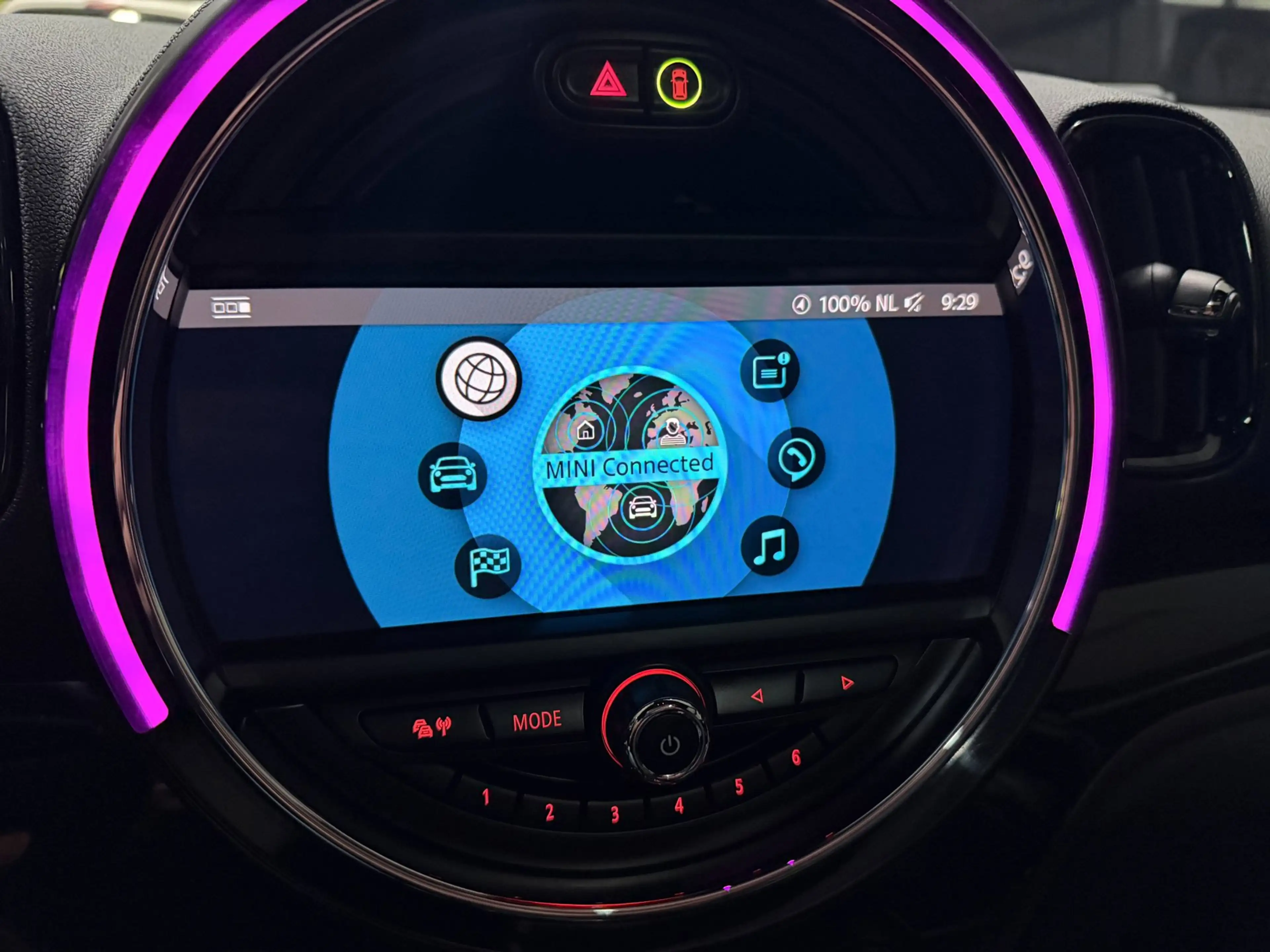 MINI Cooper Countryman 1.5 Chili PANO/LEDER/H-KARDON/NAVI/CAM/CARPLAY/ECC — photo 31