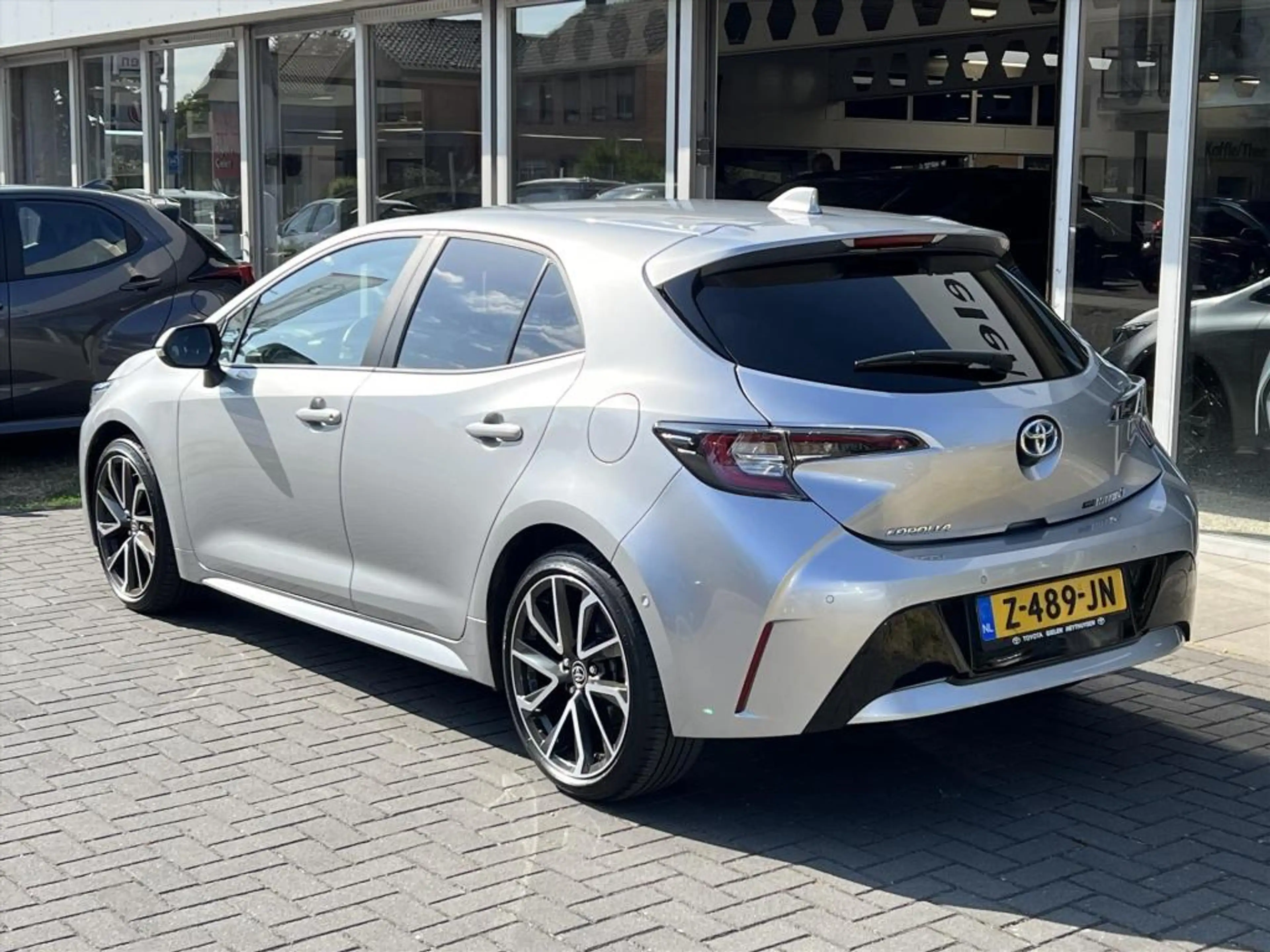 Toyota Corolla 1.8 Hybrid Style | Dodehoekherkenning, Parkeersens — photo 3