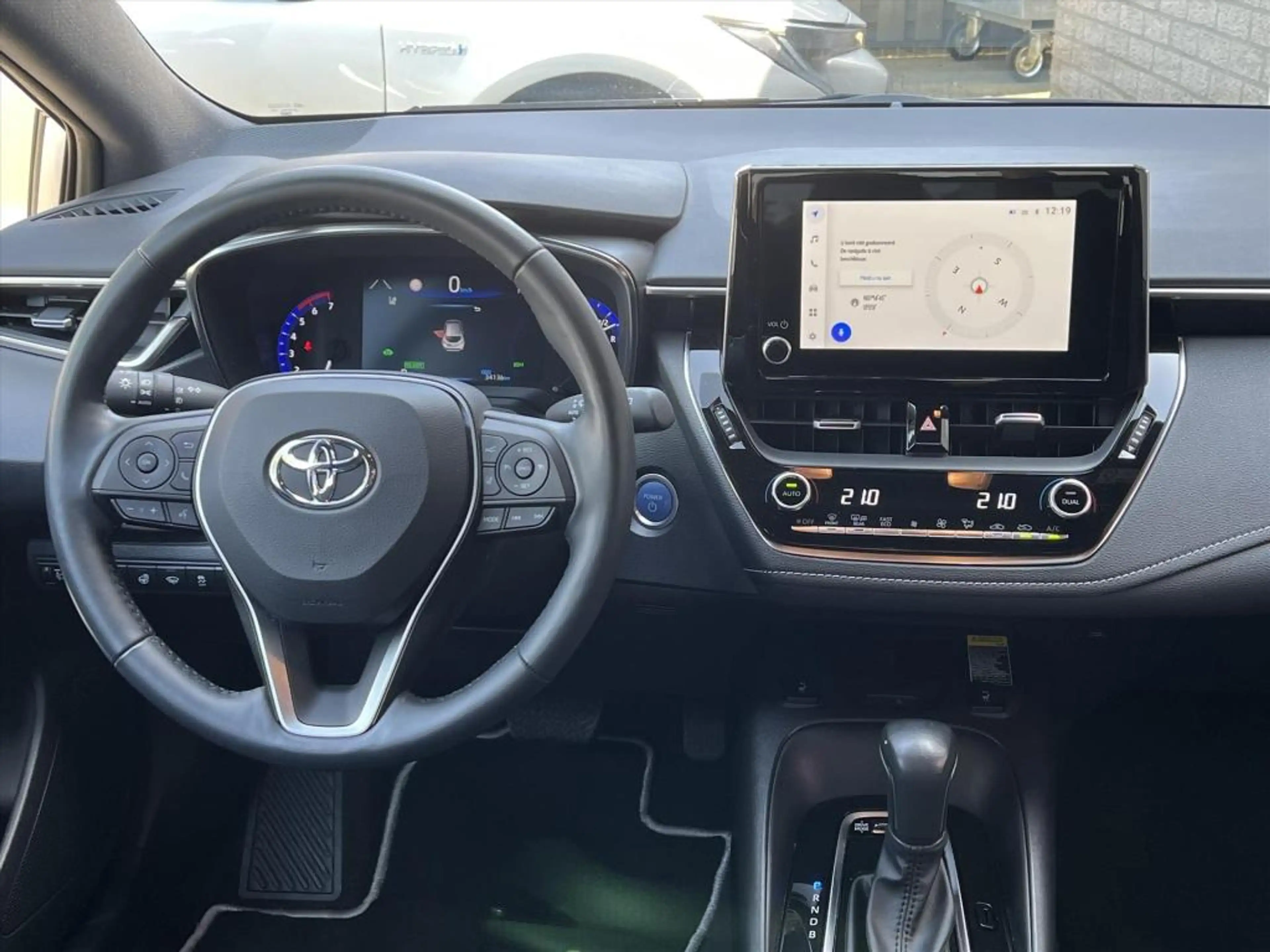 Toyota Corolla 1.8 Hybrid Style | Dodehoekherkenning, Parkeersens — photo 13