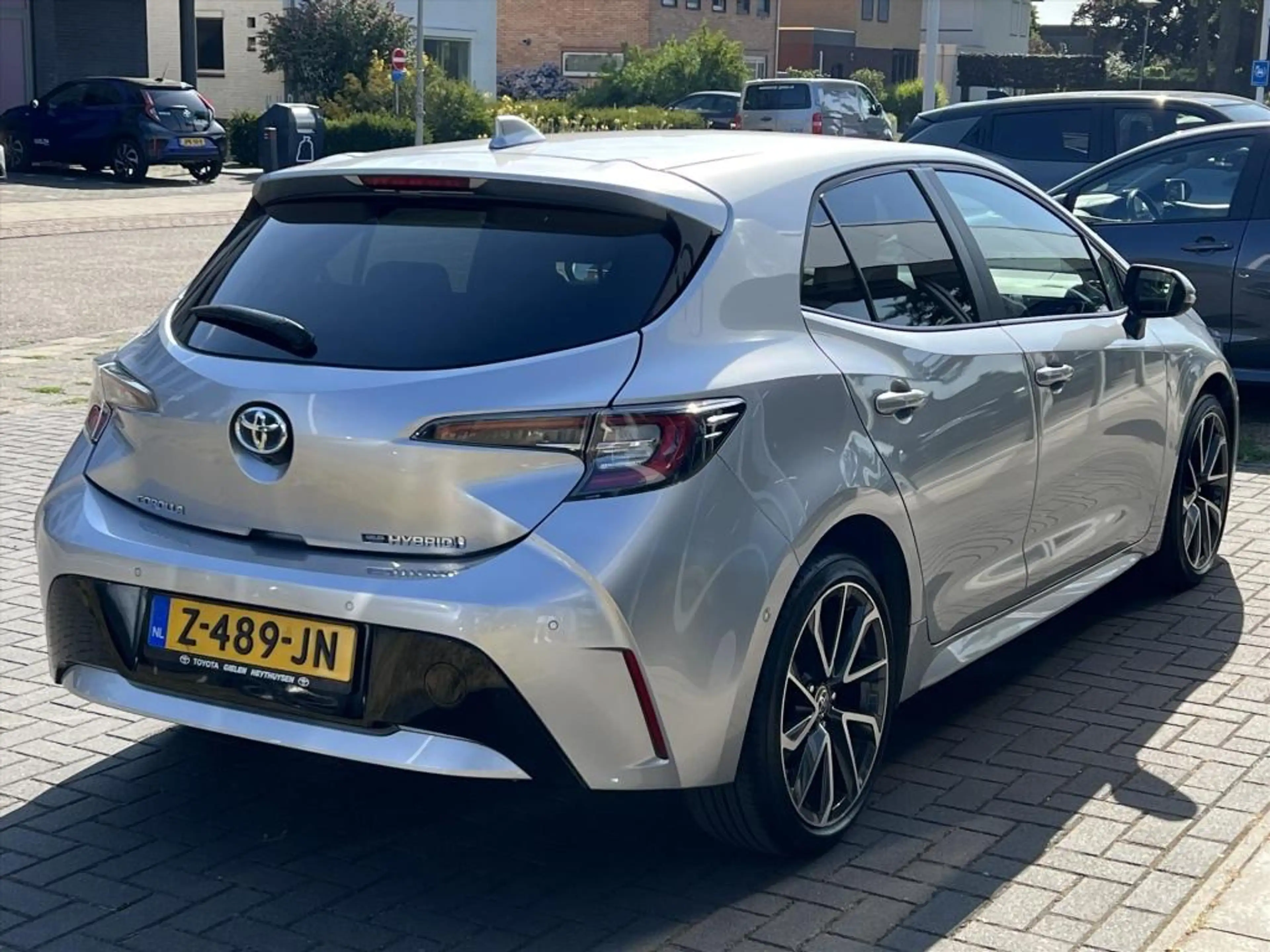 Toyota Corolla 1.8 Hybrid Style | Dodehoekherkenning, Parkeersens — photo 4