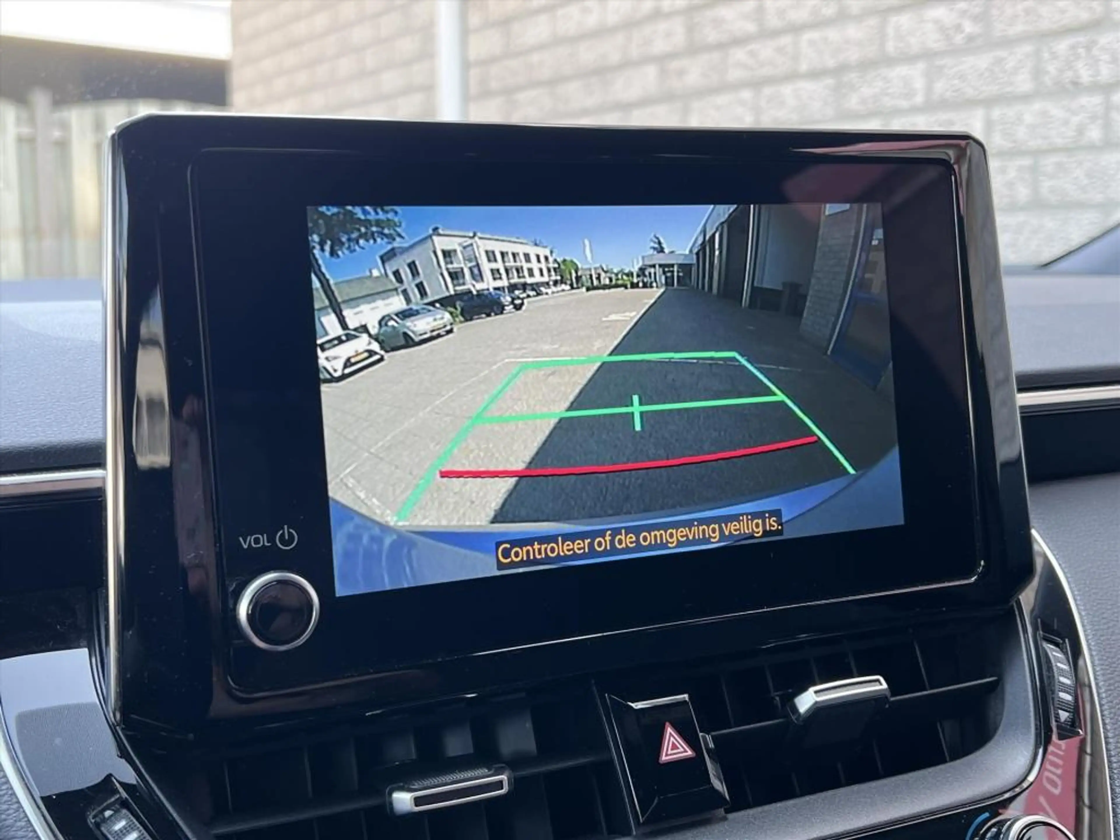 Toyota Corolla 1.8 Hybrid Style | Dodehoekherkenning, Parkeersens — photo 27