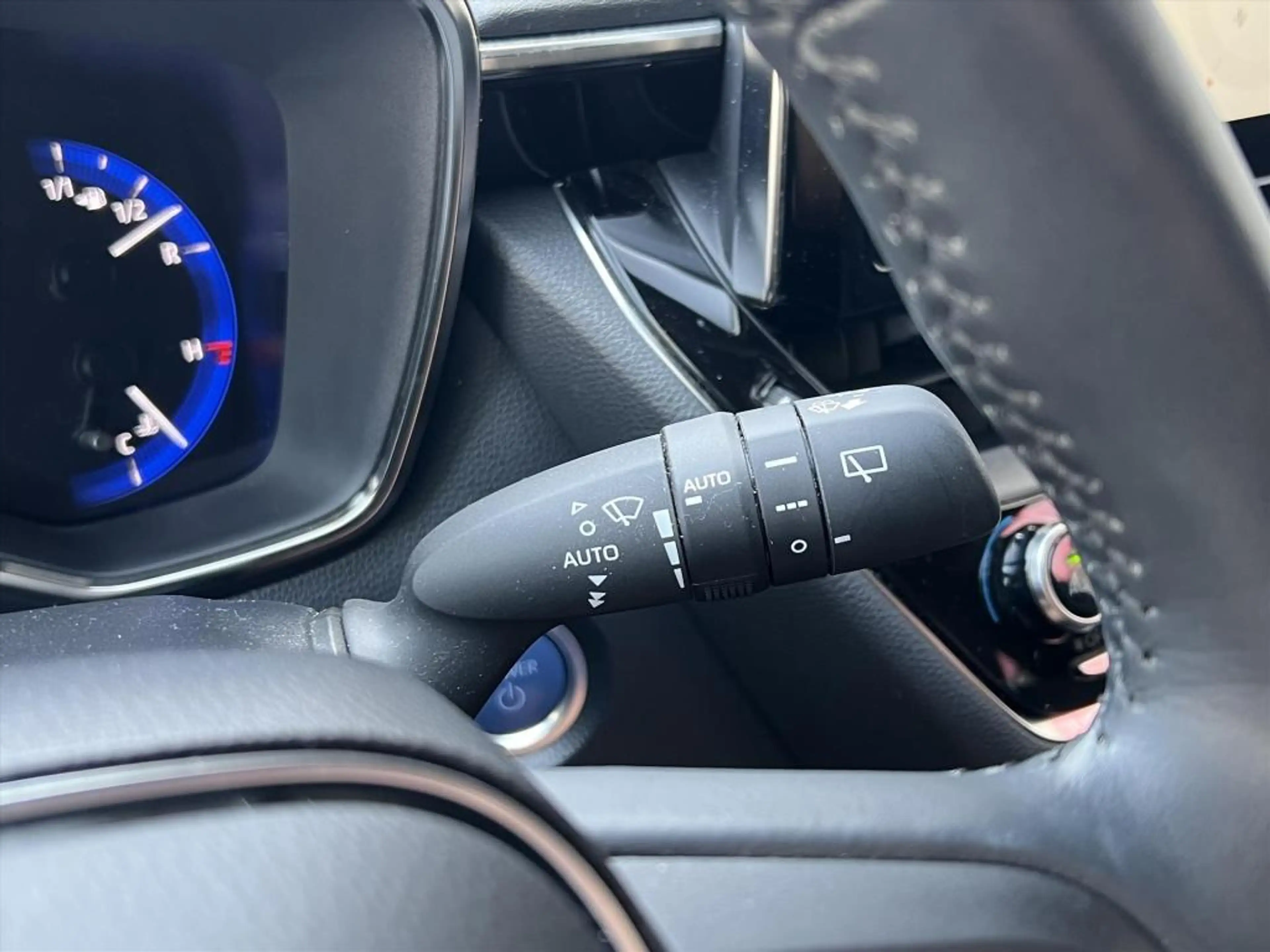 Toyota Corolla 1.8 Hybrid Style | Dodehoekherkenning, Parkeersens — photo 20