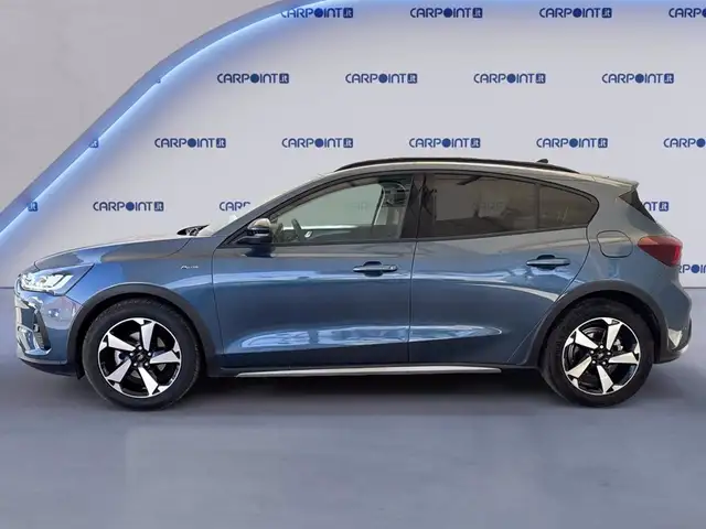 Ford Focus view 3