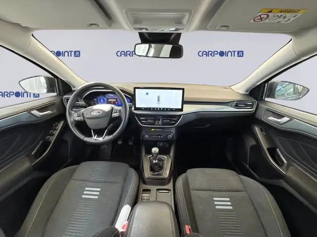Ford Focus view 10