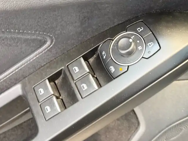 Ford Focus view 19