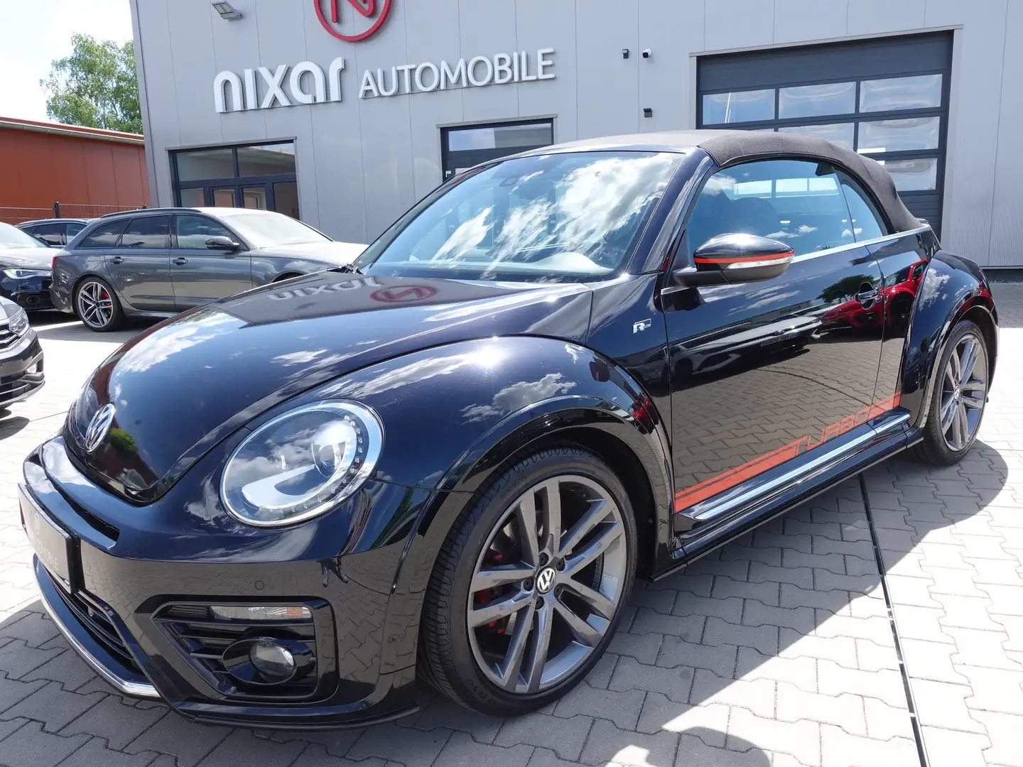 Volkswagen Beetle 2,0 TSI Cabriolet Exclusive R-Line DSG Schwarz - 1