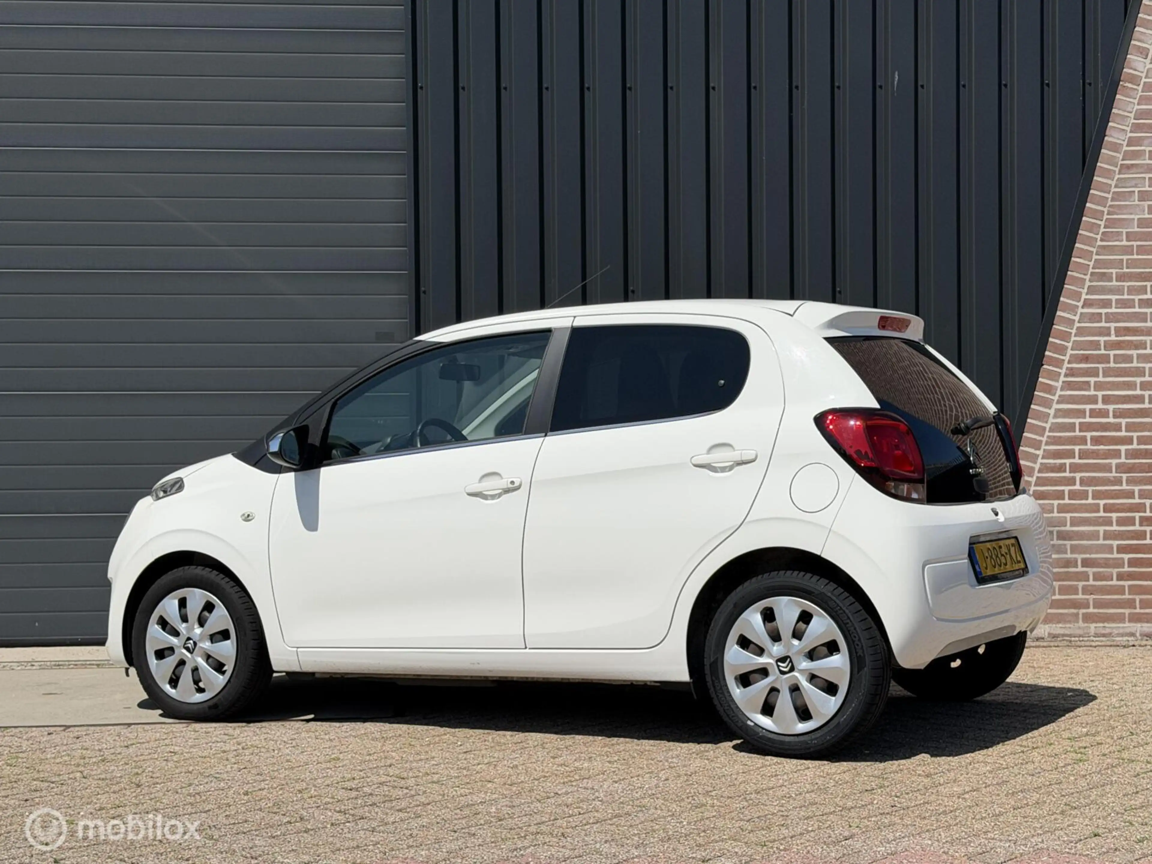 Citroen C1 1.0 VTi Feel — photo 3