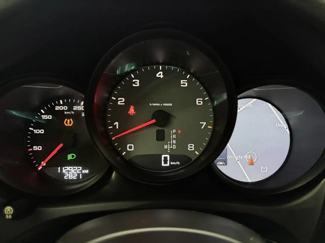 Porsche Macan photo Porsche Macan