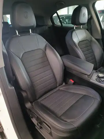 Alfa Romeo Stelvio view 12