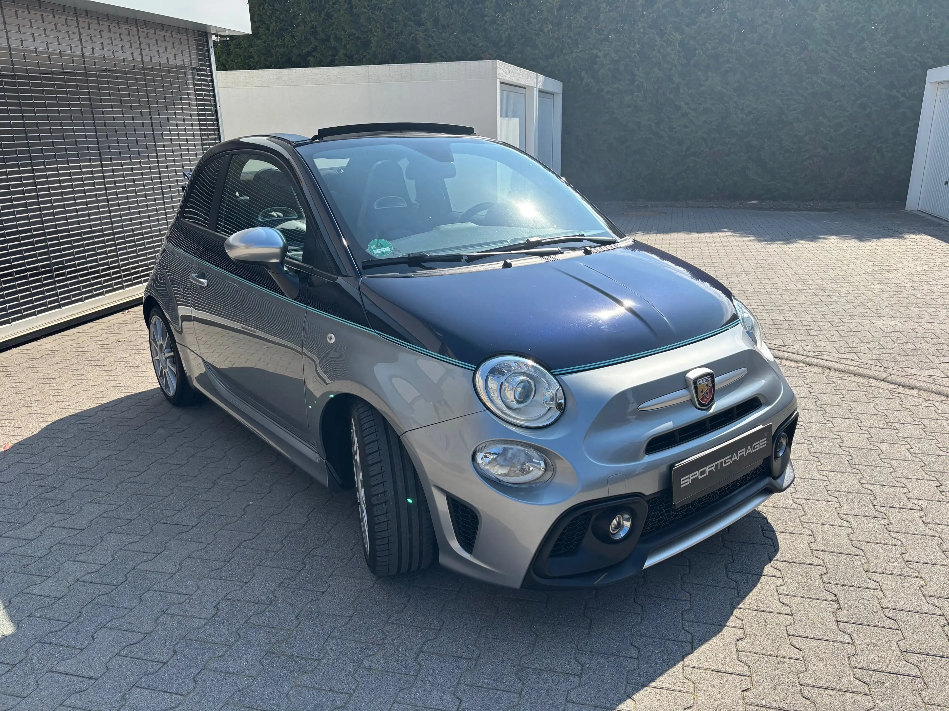 Abarth 695C Rivale 175th Anniversary Navi Akrapovic 1HD — photo 2