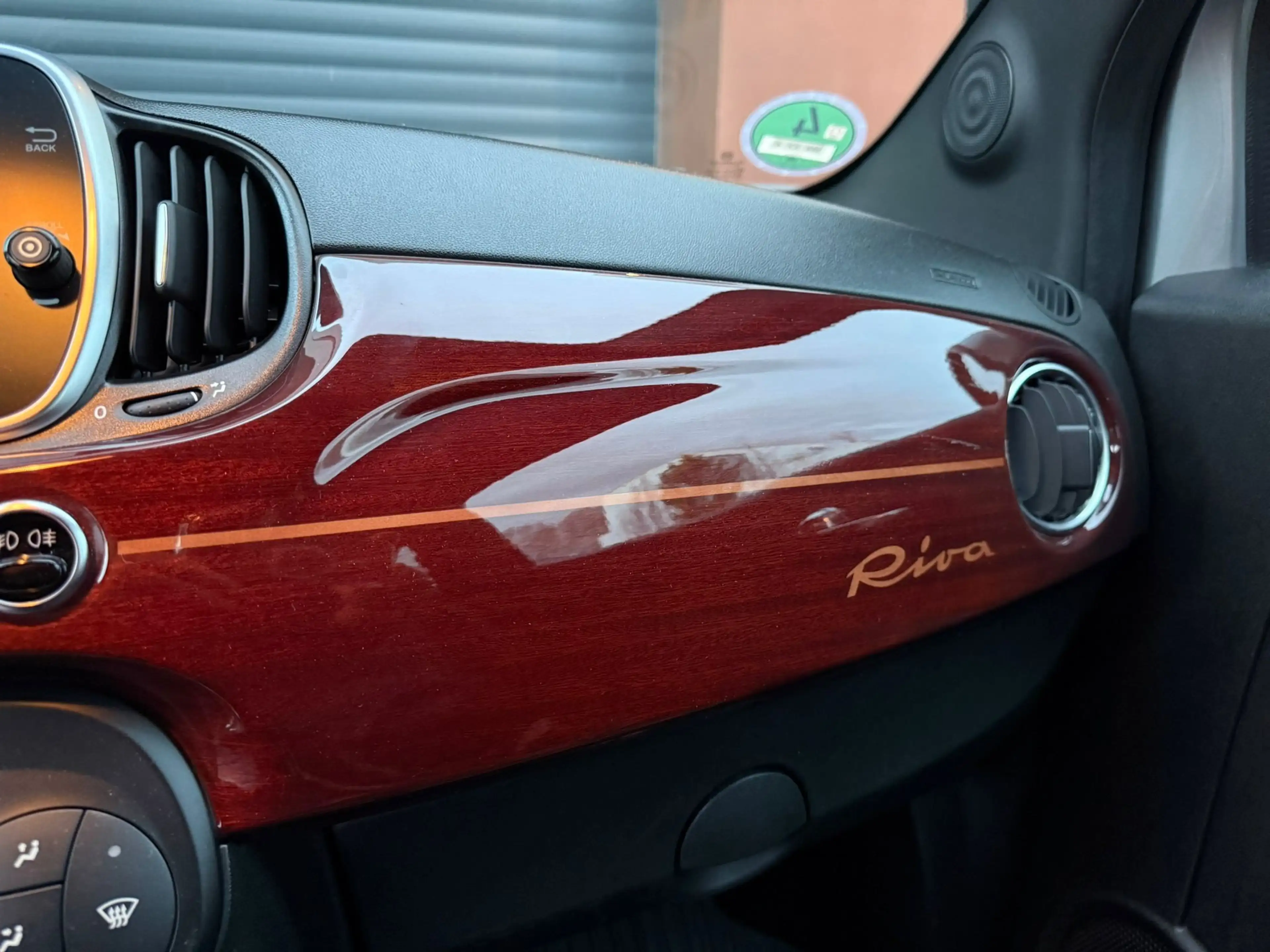Abarth 695C Rivale 175th Anniversary Navi Akrapovic 1HD — photo 9
