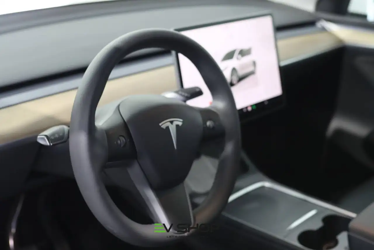Tesla Model Y SR 93.3% SoH BTW, миниатюра 8