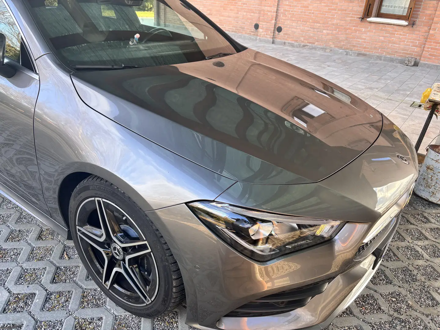 Mercedes-Benz CLA 200 Shooting Brake d Premium auto - 2