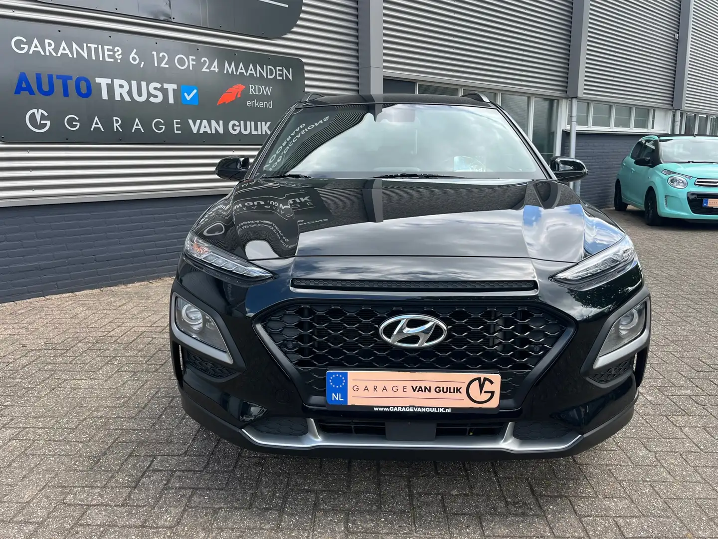 Hyundai KONA 1.0 T-GDI 120PK Navi,Clima,Cruise,Isofix,Hud,Camer Zwart - 2