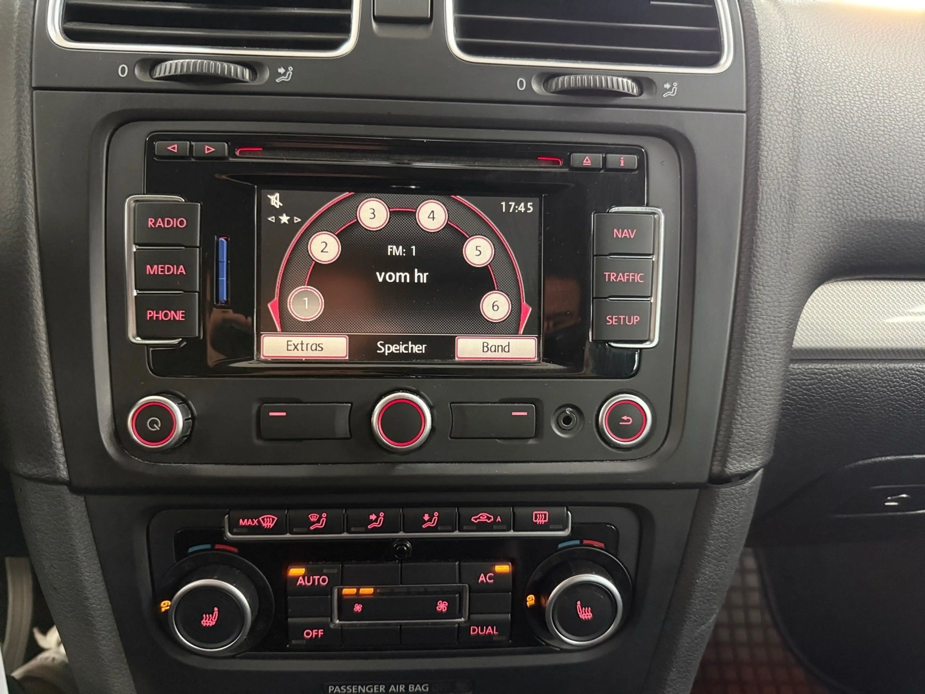Volkswagen Golf VI Variant 1.4 TSI Match*SHZ*PDC*BMT* — photo 15