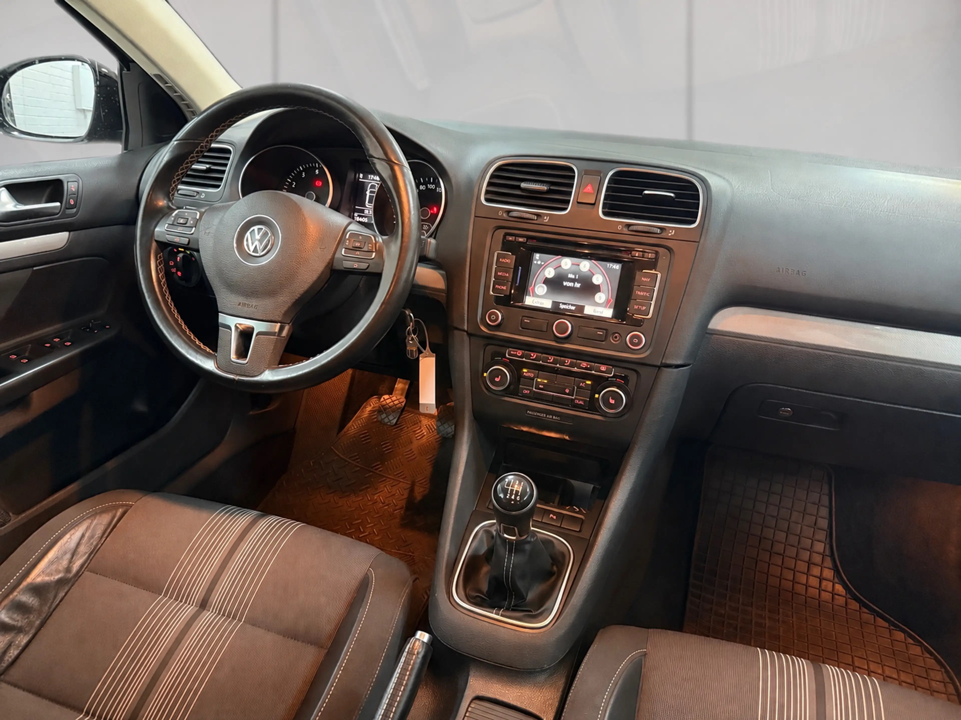 Volkswagen Golf VI Variant 1.4 TSI Match*SHZ*PDC*BMT* — photo 11
