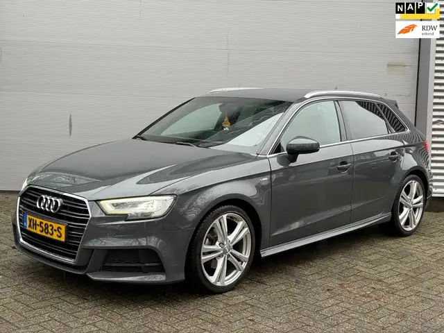 Audi A3 Sportback 30 TFSI Sport S Line Edition l Virtual l