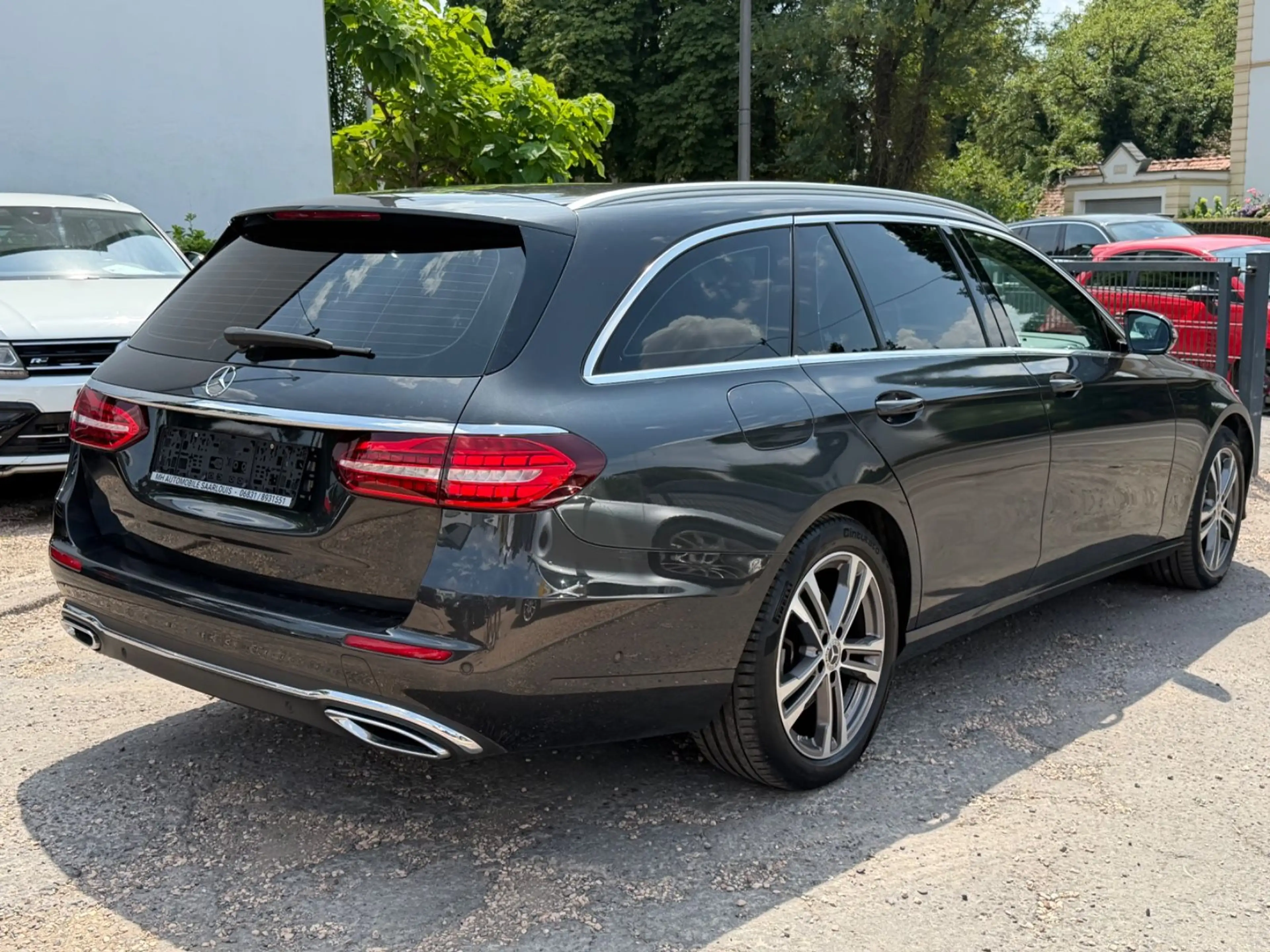 Mercedes-Benz E 400 E T-Modell E 400 d 4Matic — photo 6