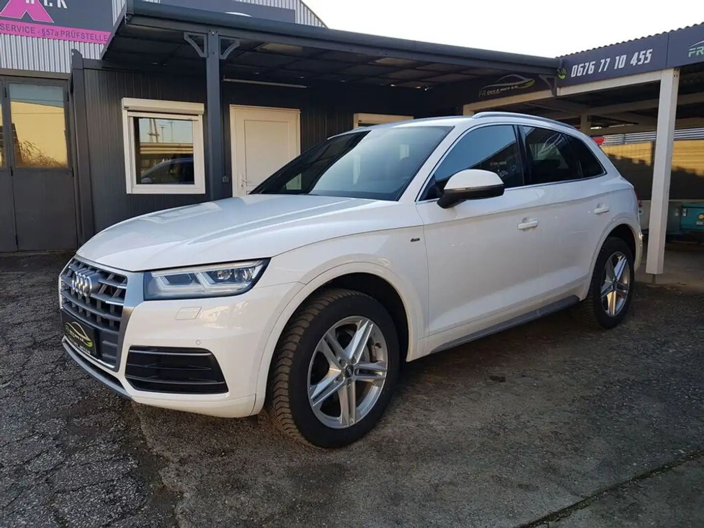 Audi Q5 quattro sport S-Ttronic // S-Line / LED /Navi / Blanc - 2