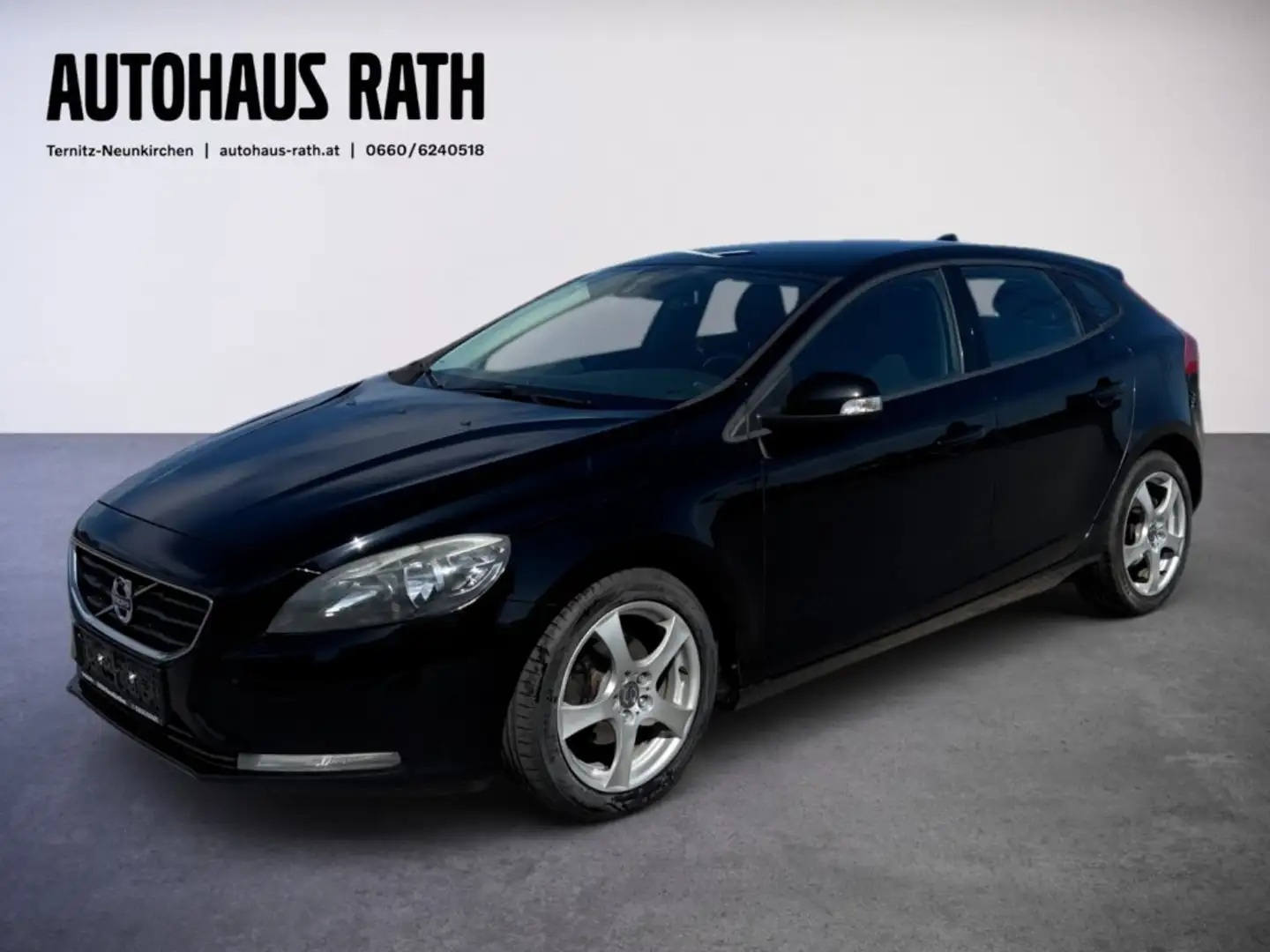 Volvo V40 D2 Basis Schwarz - 1