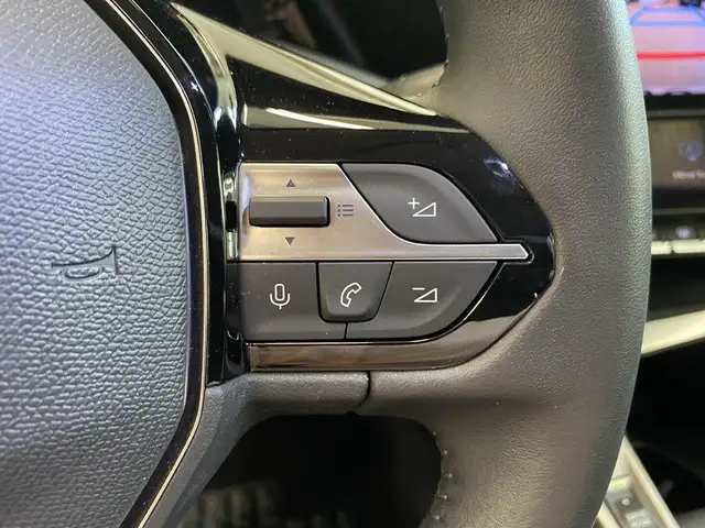 Peugeot 308 view 13