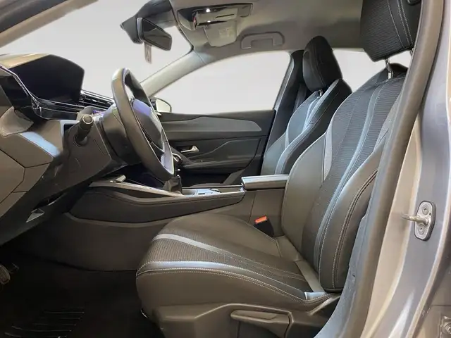 Peugeot 308 view 7