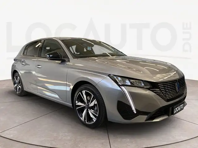 Peugeot 308 view 3
