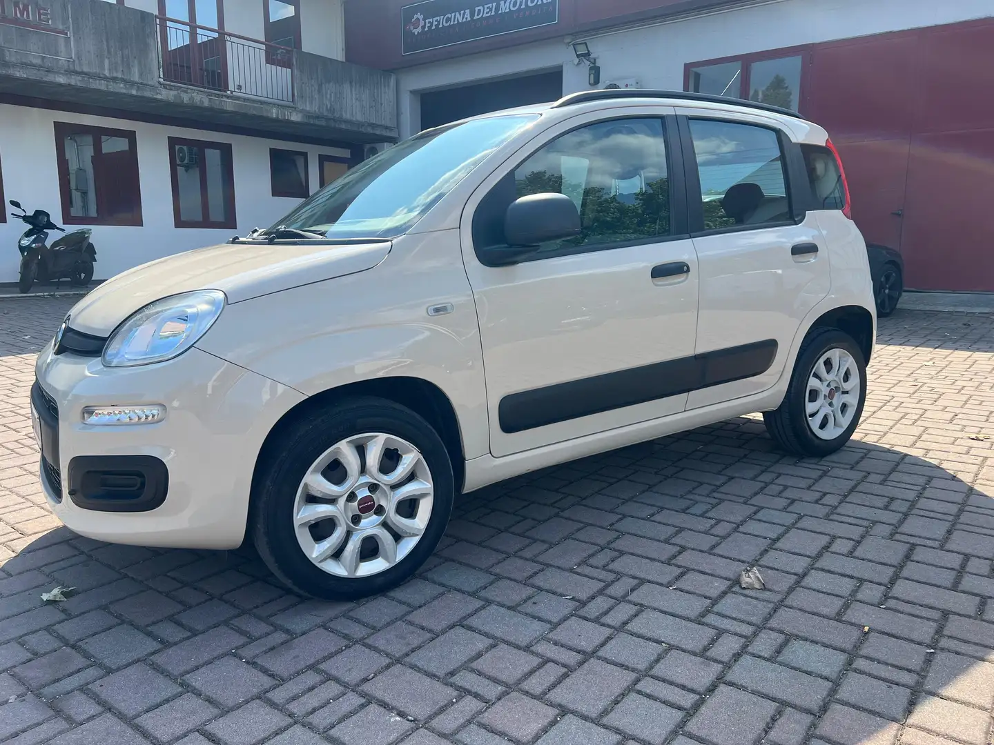 Fiat Panda Panda III 2012 0.9 t.air t.naturalpower Lounge80cv Beige - 1