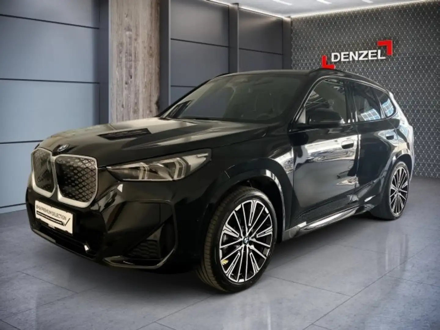 BMW iX1 eDrive20 U11 HB0 Schwarz - 1