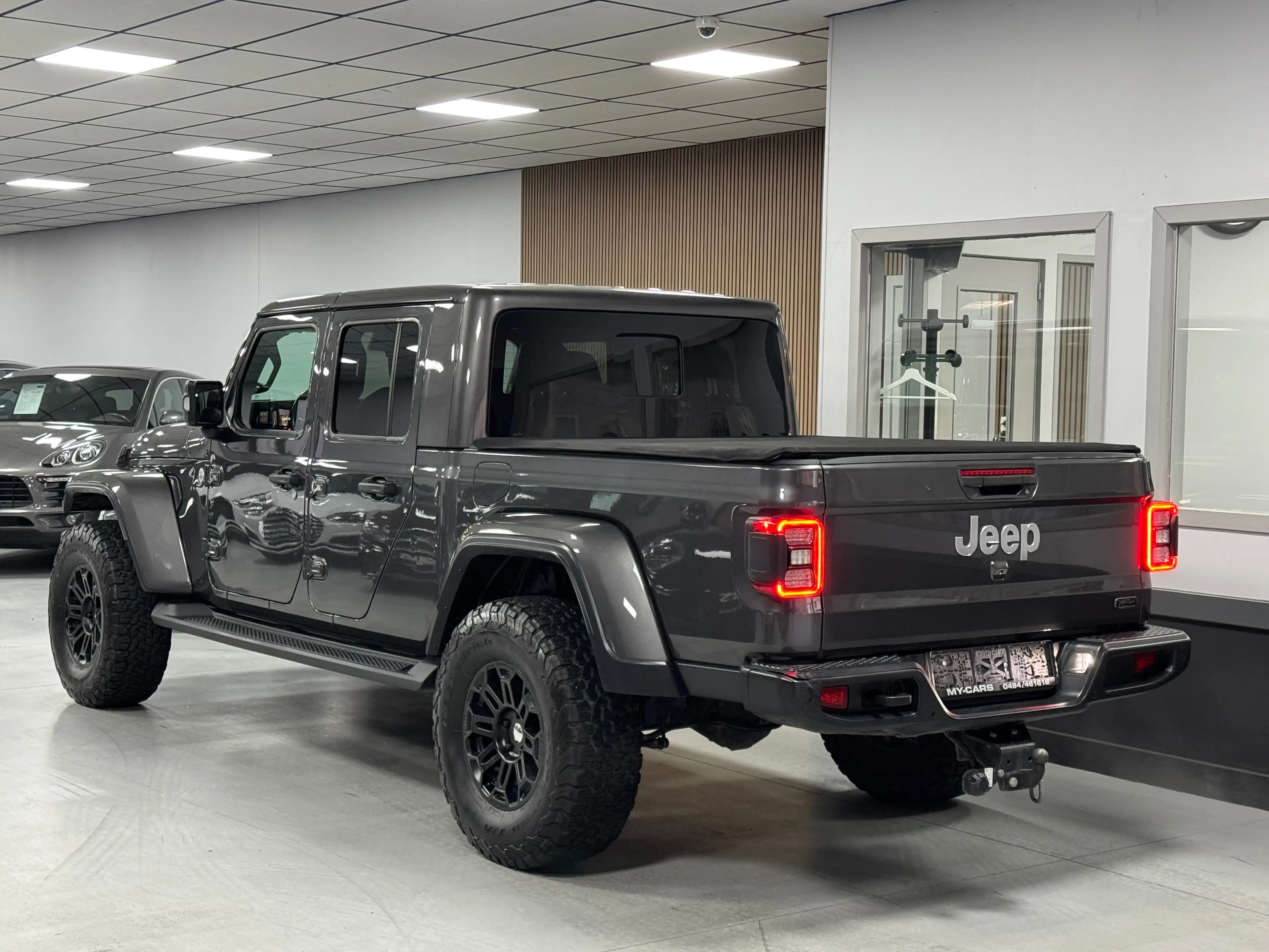 Jeep Gladiator 3.0 Tdi 4WD Overland Utilitaire 5 Places Full Opt. — photo 4