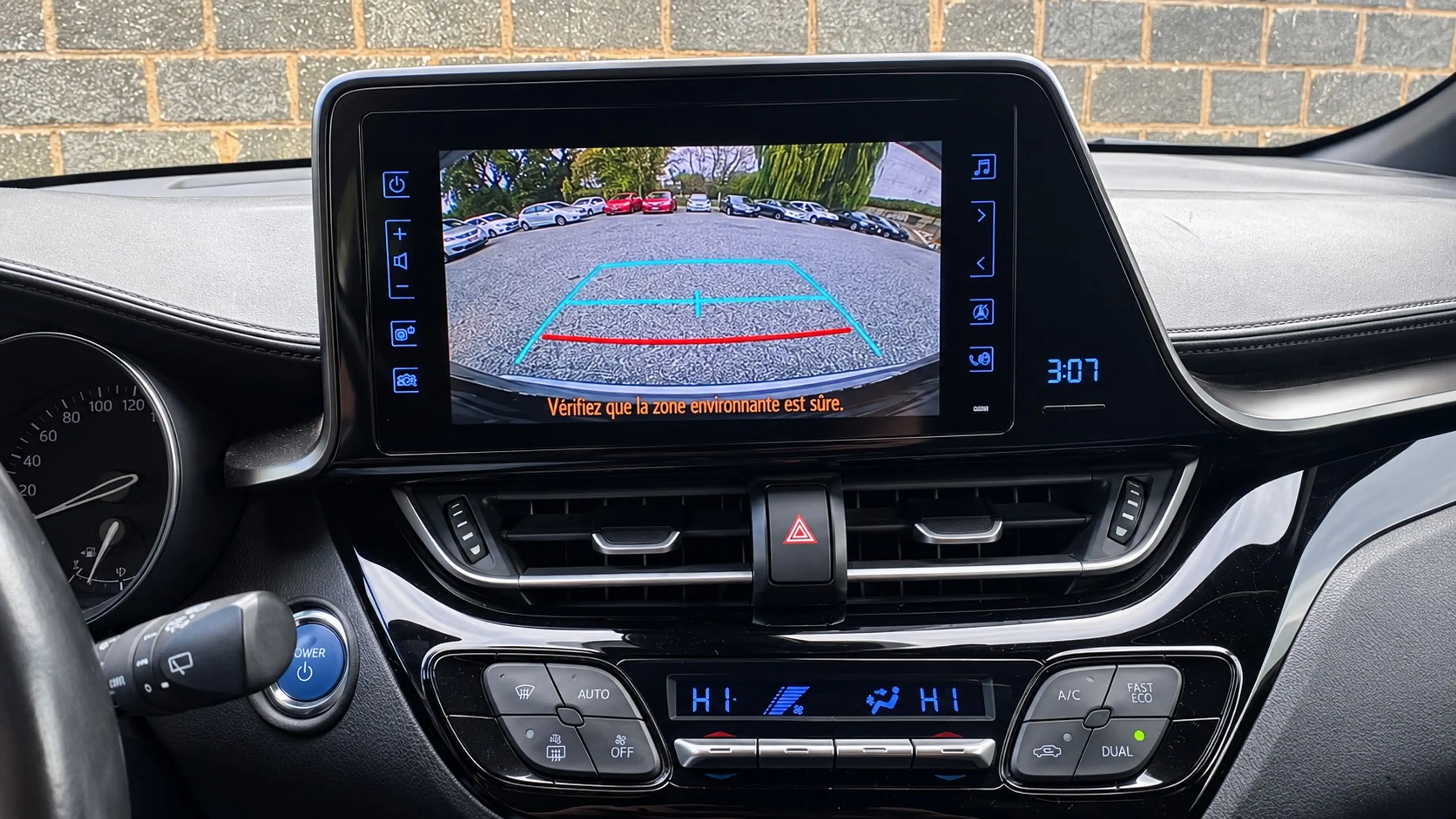 Toyota C-HR C-HR Hybrid 1.8i VVT-i — photo 12