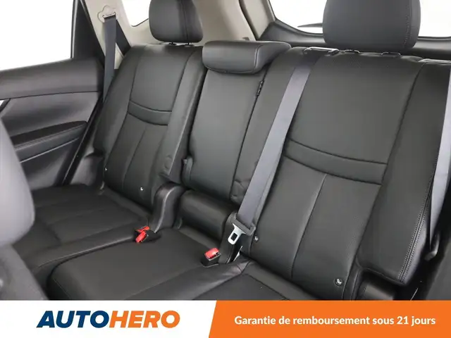 Nissan X-Trail view 14