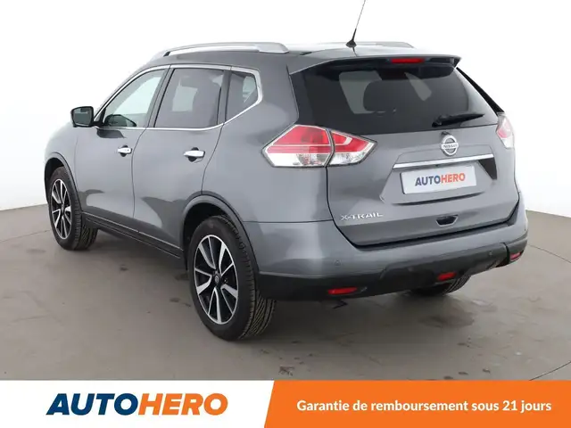 Nissan X-Trail view 4