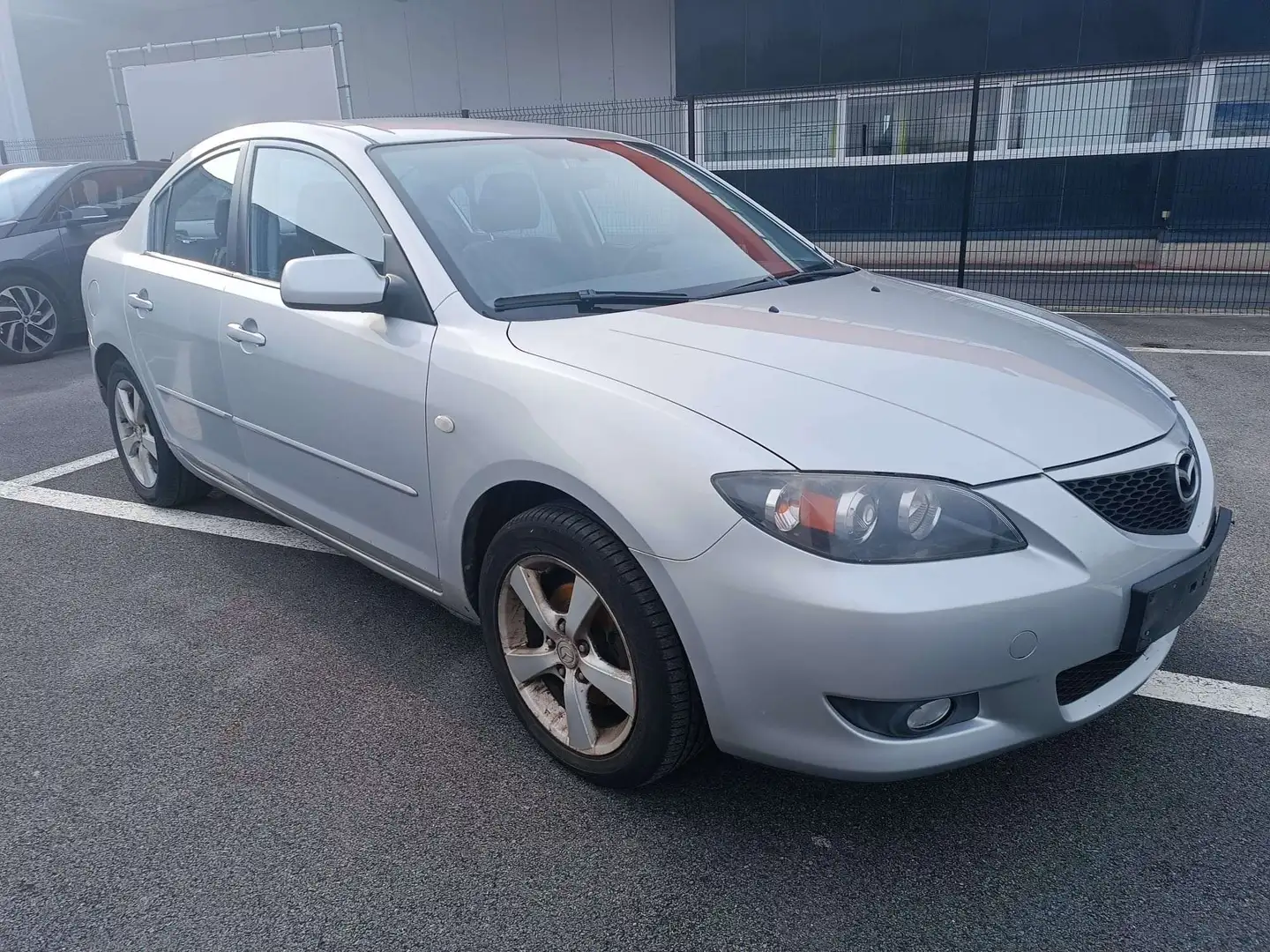 Mazda 3 1.6 Comfort - gekeurd met carpass Noir - 1