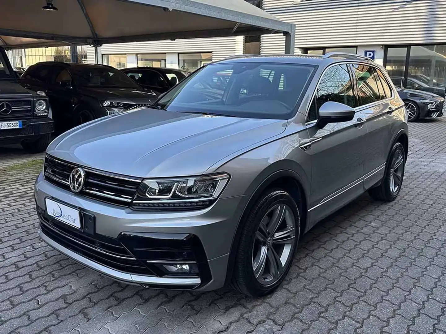 Volkswagen Tiguan 2.0 tdi Sport RLINE R LINE 4motion dsg IVA ESPOSTA Gris - 1