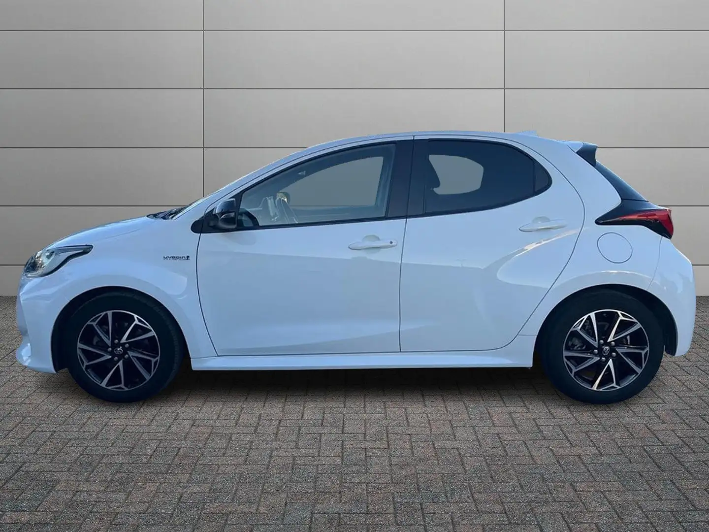 Toyota Yaris Yaris 1.5h Lounge IVA ESPOSTA Bianco - 2