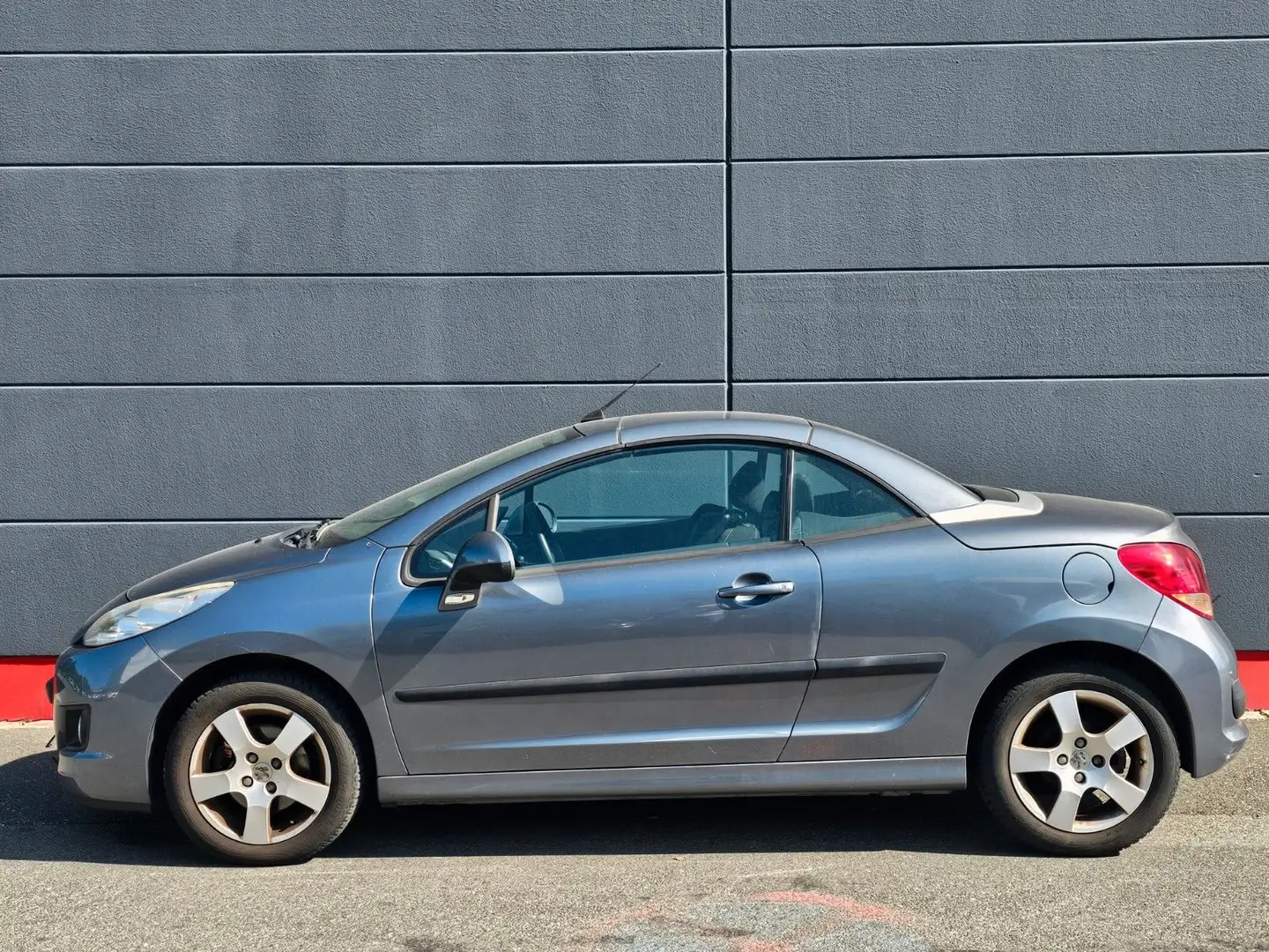 Peugeot 207 CC Cabrio-Coupe Filou siva - 2