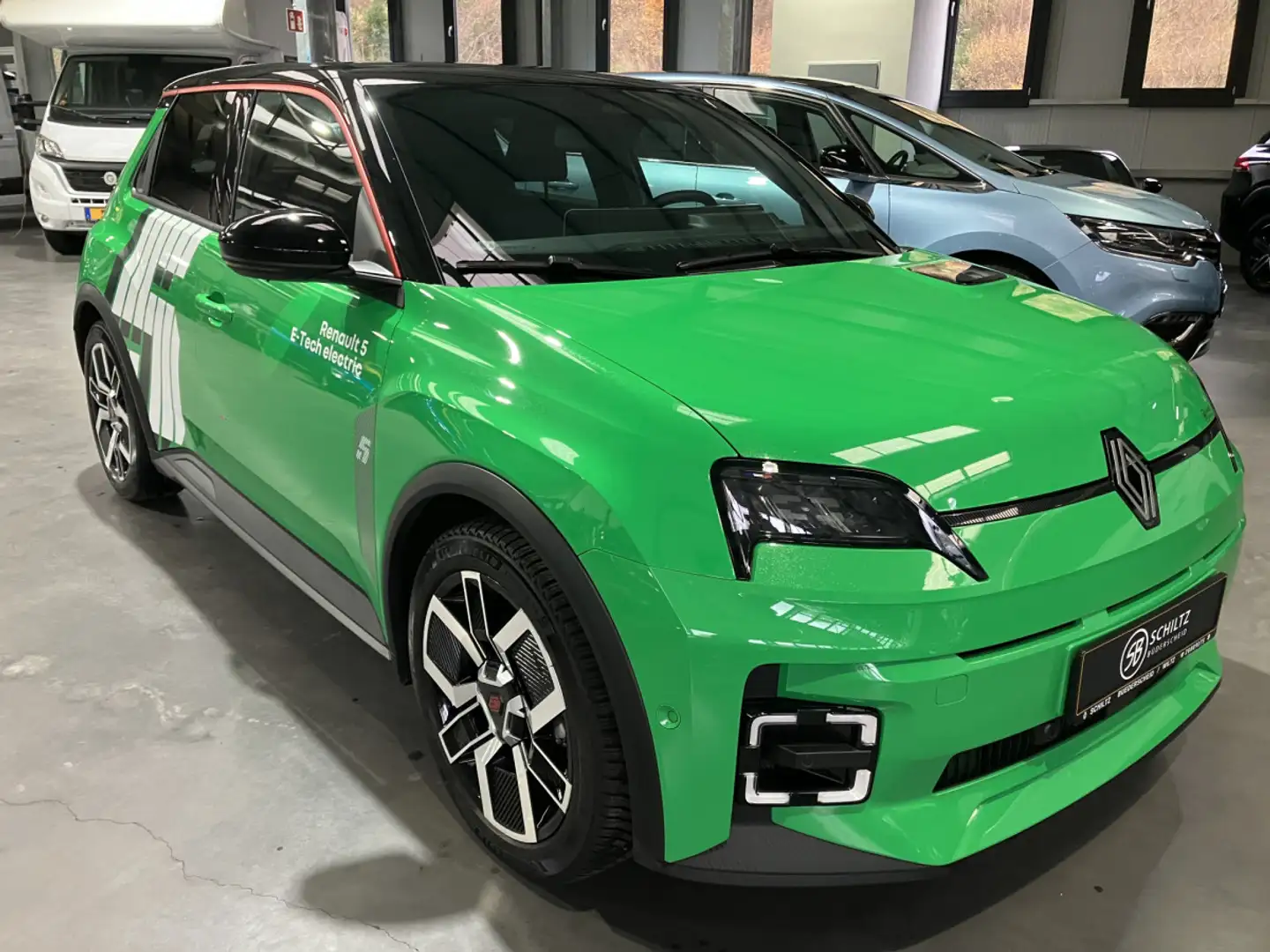 Renault R 5 E-tech techno 150hp 52kwh Grün - 1