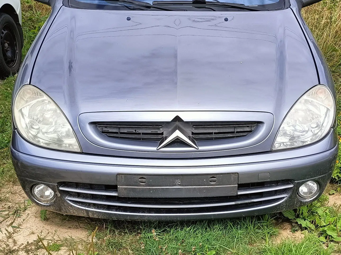 Citroen Xsara Xsara 1.6i 16v Exclusive Grijs - 2