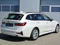 BMW 320 d xDrive  touring Aut. * LEDER * LED * NAVI * Weiß - thumbnail 4