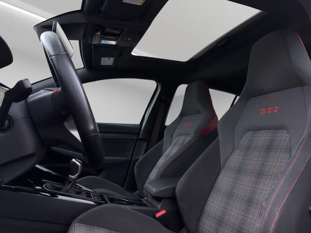 Volkswagen Golf GTI снимка Volkswagen Golf GTI