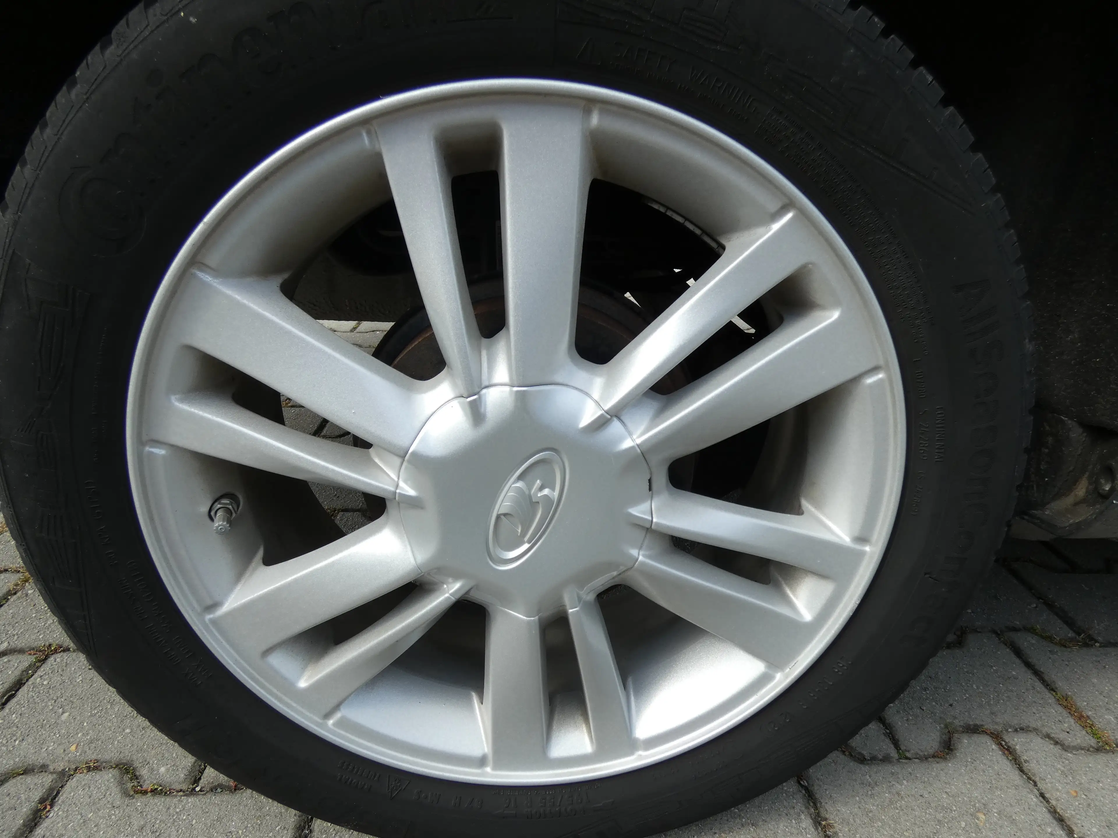Lada Vesta SW 1,6 Luxus Automatik, Navi, PDC, Alu 16", TÜV — photo 15