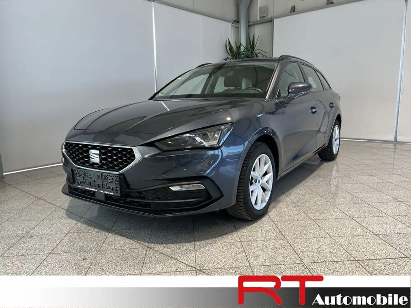 SEAT Leon Style Kombi TDi DSG Grau - 1