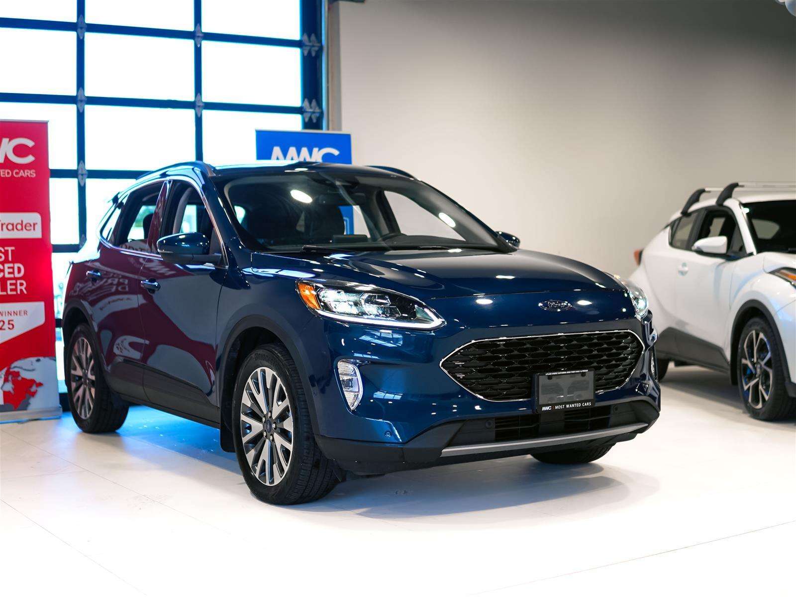 2020 Ford Escape TITANIUM AWD | NAV | LTHR | NO ACCIDENTS — снимка 1