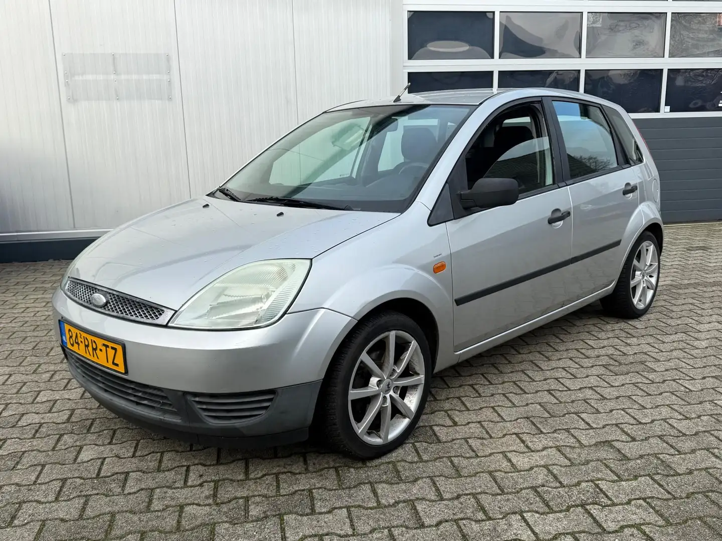 Ford Fiesta 1.3-8V Champion 5-Deurs 2005 Trekhaak Grigio - 1