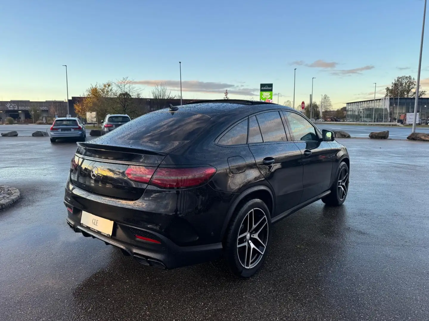 Mercedes-Benz GLE 350 d 4MATIC Coupé Stdhzg AMG Ambi HUD eHeck Schwarz - 1