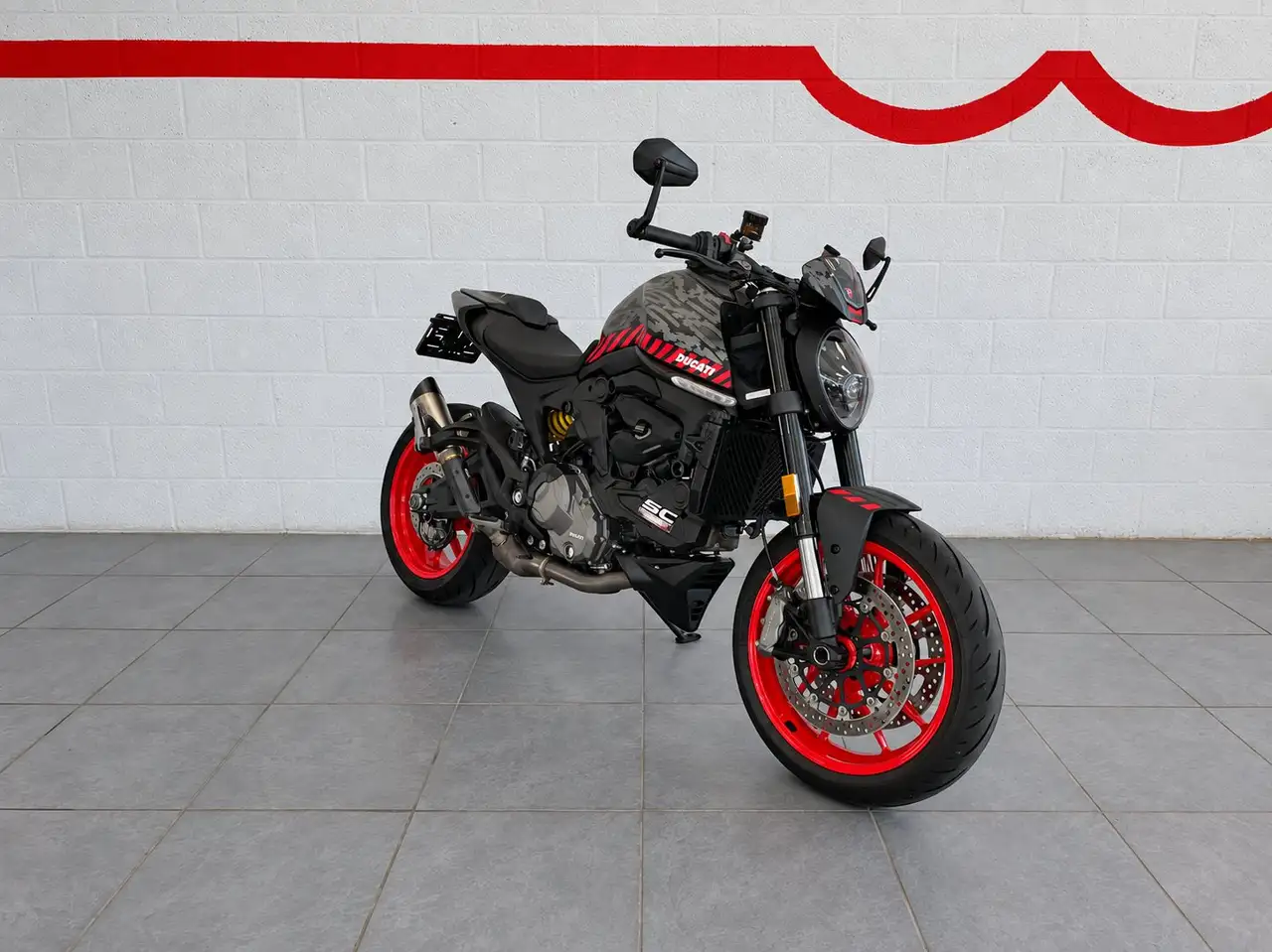 Ducati Monster 937