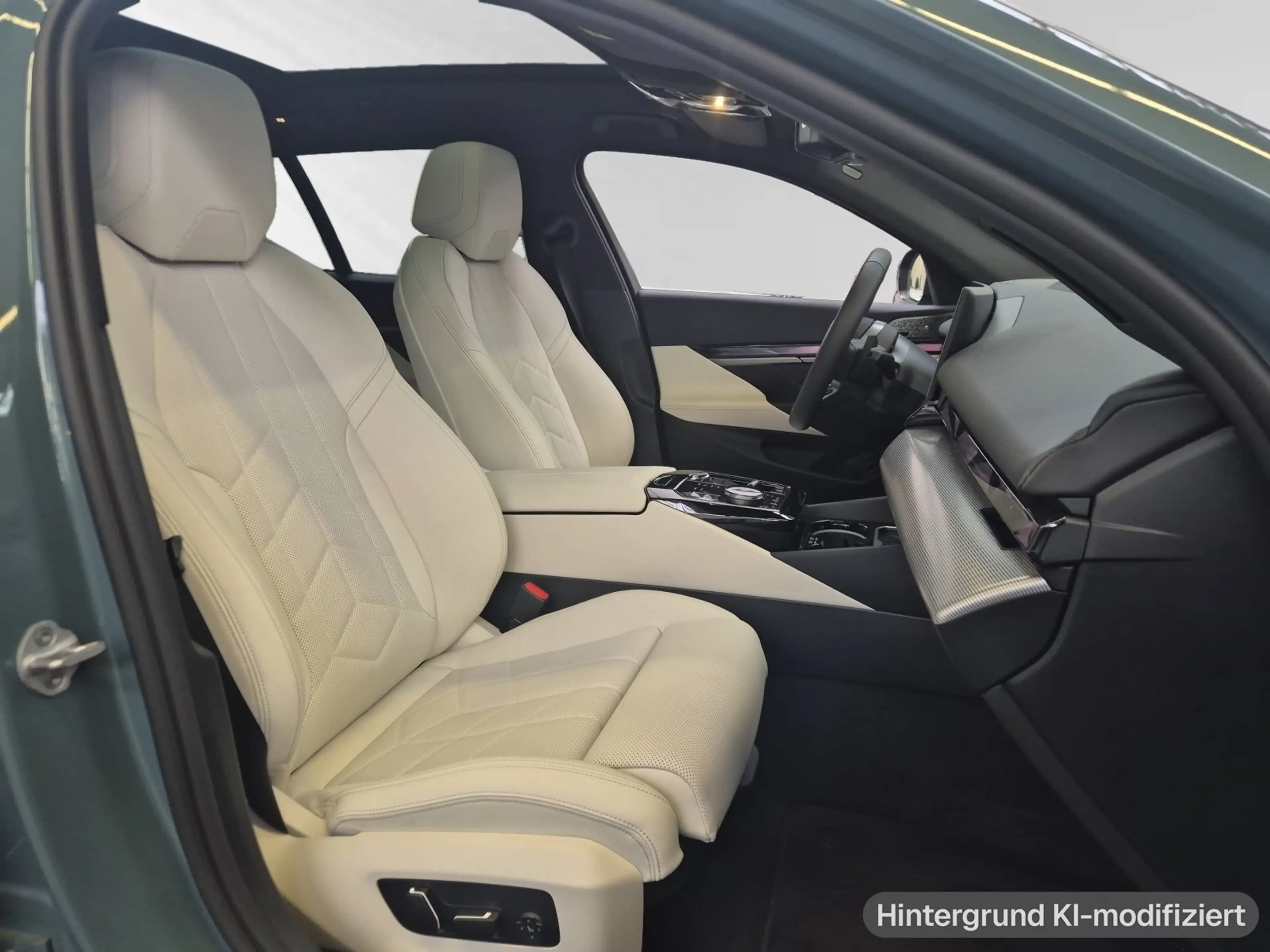 BMW 550 e xDrive Touring M Sport|AHK|Pano|Autobahnass. — photo 9
