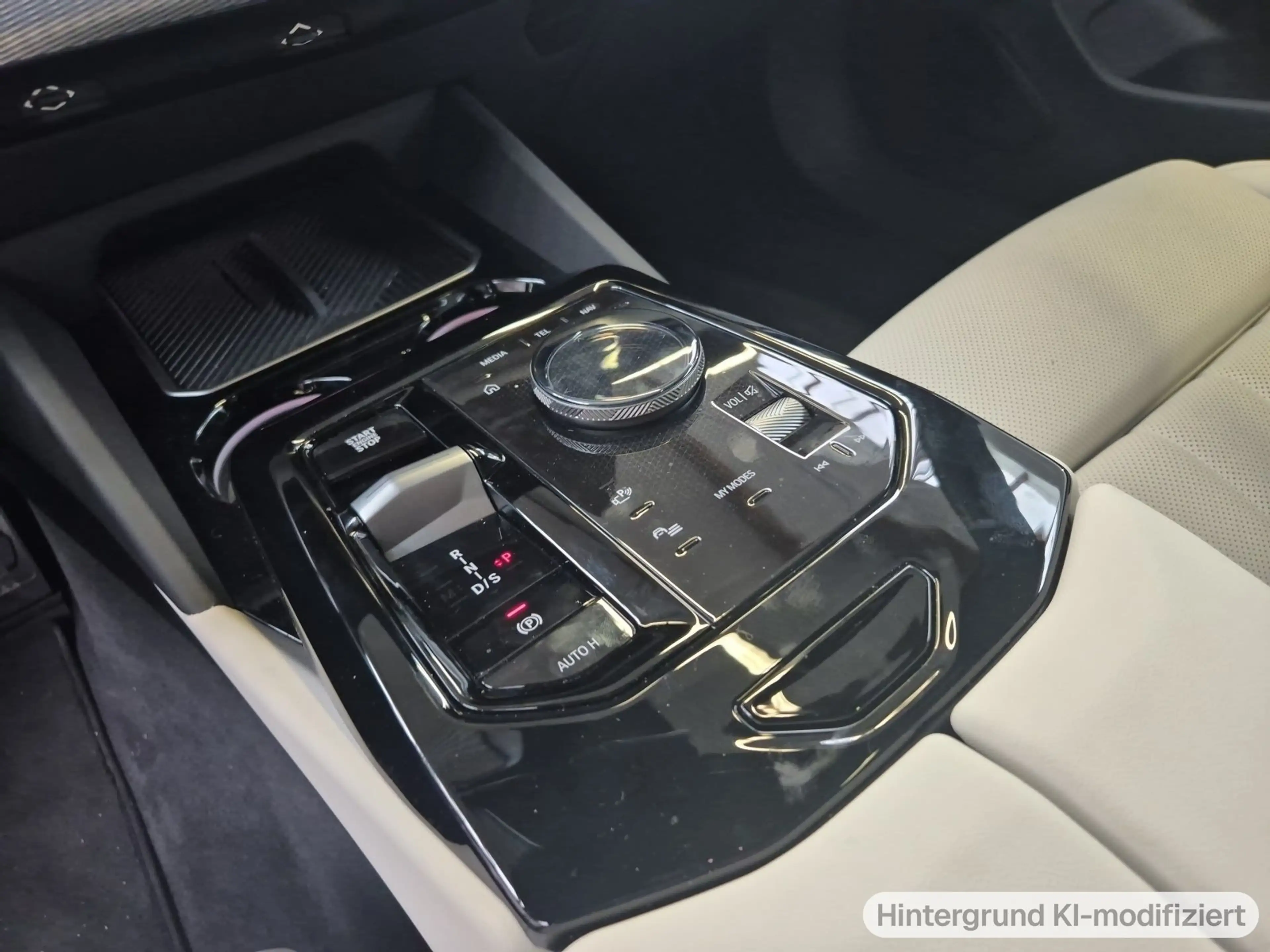 BMW 550 e xDrive Touring M Sport|AHK|Pano|Autobahnass. — photo 13