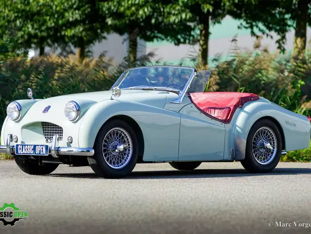 Triumph TR2 Long Door